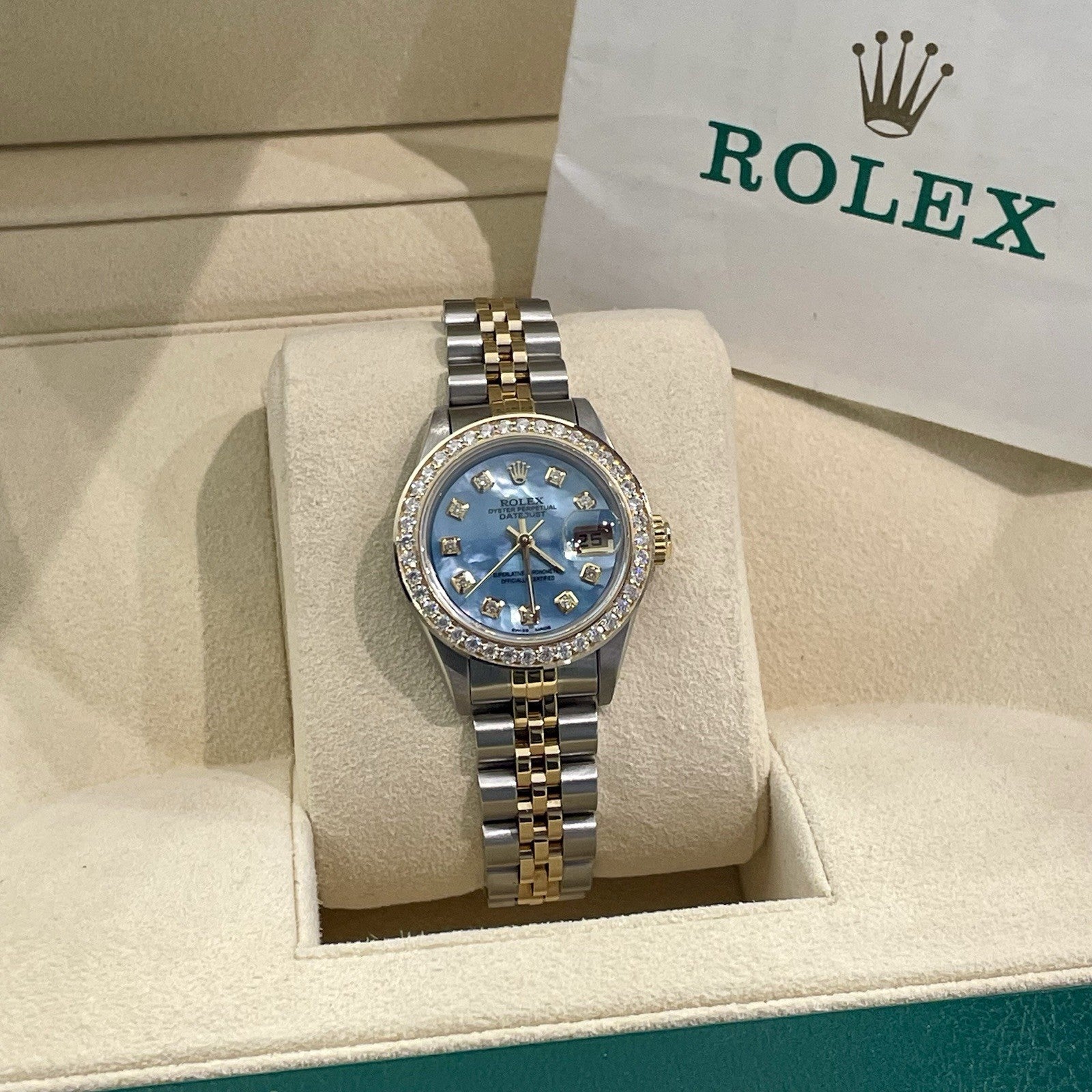 ROLEX LADY-DATEJUST 26mm BLUE MOTHER OF PEARL DIAL DIAMOND BEZEL ref: 69173