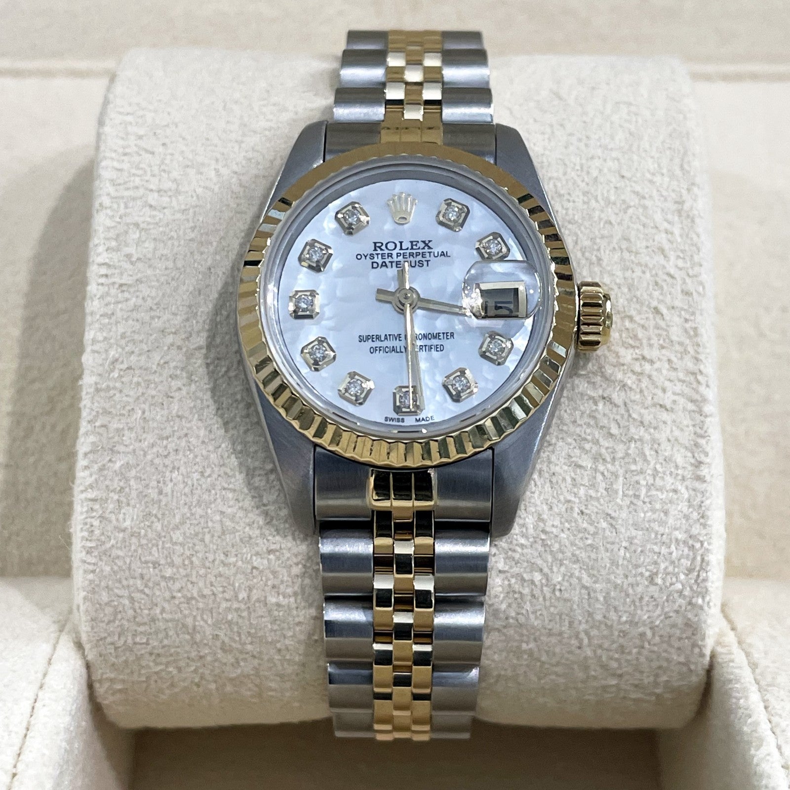 ROLEX LADY-DATEJUST 26mm MOTHER OF PEARL DIAL FLUTED BEZEL JUBILEE ref: 69173
