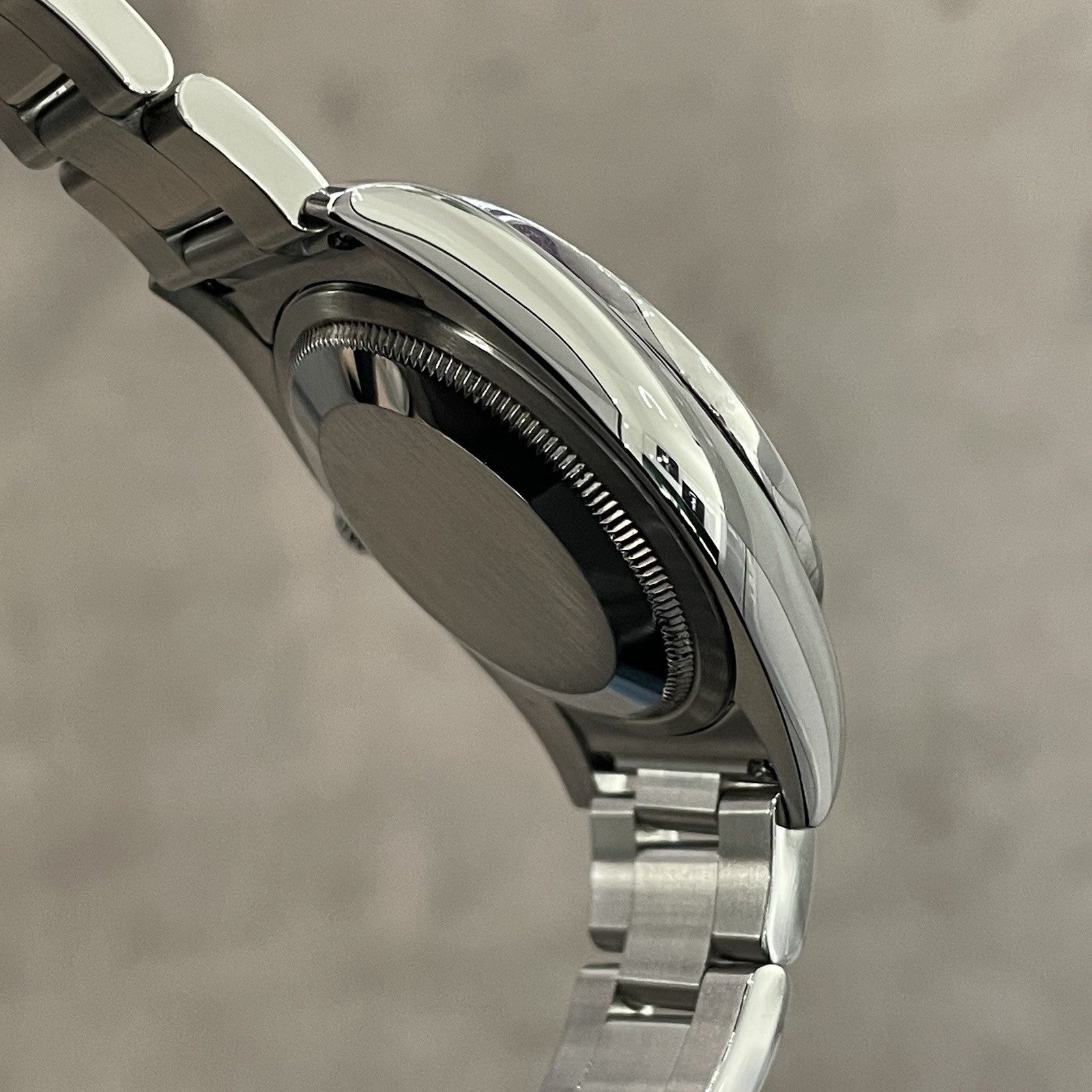 ROLEX DATEJUST 36mm BLACK DIAL OYSTERSTEEL DIAMOND BEZEL ref: 116200