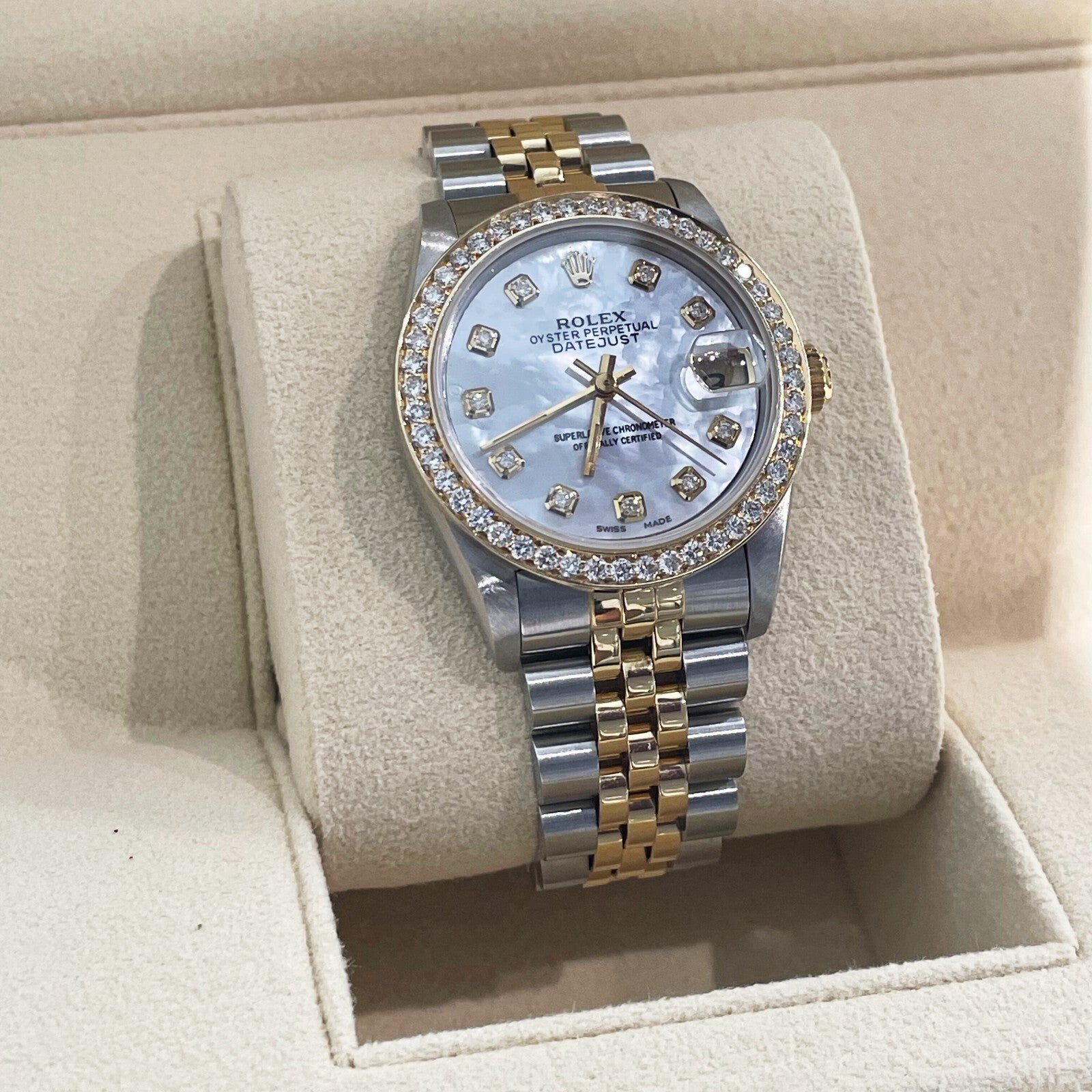 ROLEX DATEJUST 31mm MOTHER OF PEARL 2-TONE JUBILEE DIAMOND BEZEL ref: 68273
